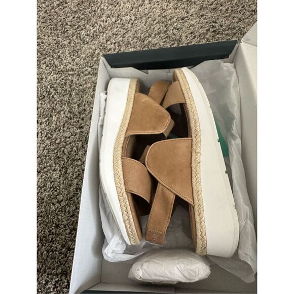 Eileen Fisher Leather Tan Sandals Size 7,5 - Picture 3 of 9